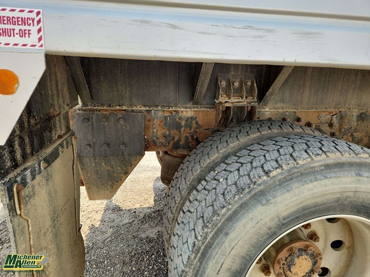 2006-peterbilt-378-image-50