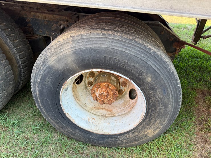 #52620-•-1990-whitegmc-wia-areo-series-sleeper-t/a-truck-tractor-4v1wdbjf3ln629984-inv#52620-image-7