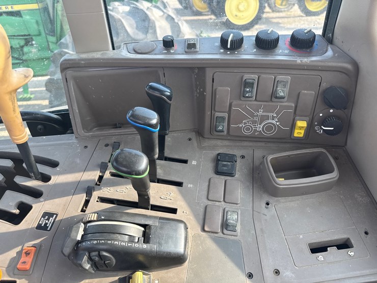 john-deere-6125m-image-49