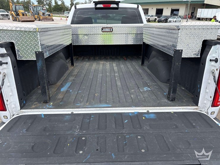 2017-ford-f150-image-12