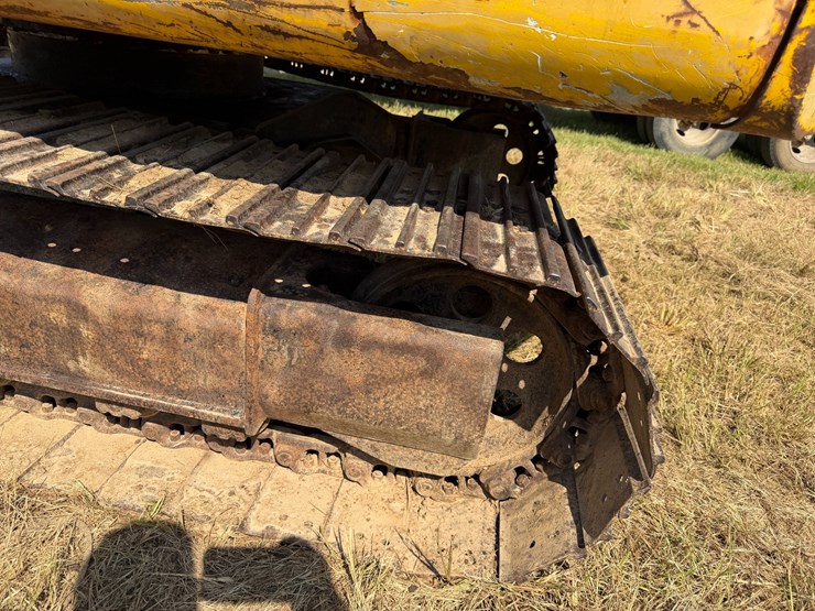 caterpillar-307-image-5