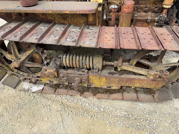 caterpillar-d2-image-24