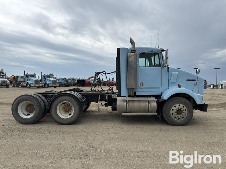 1998-kenworth-t800-image-4