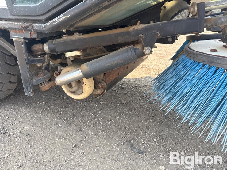 2005-johnston-cs50c-sweeper-image-14