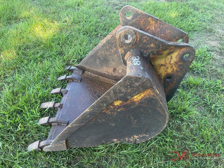 28"-tooth-excavator-bucket-image-6