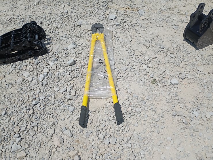 #l63-056-•-bolt-cutter-image-2