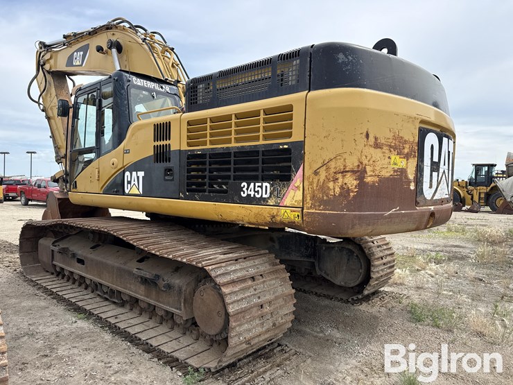 2010-caterpillar-345d-image-11