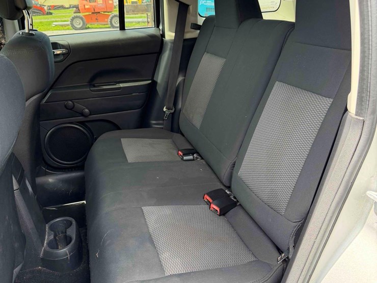 2010-jeep-patriot-image-11