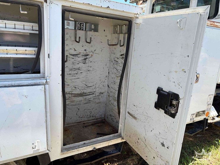 2016-international-durastar-4300-image-24