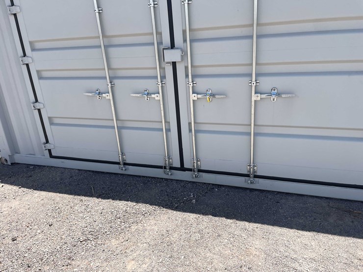 #2353-•-40'-high-shipping-container-image-12