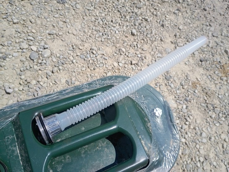 #l63-057-•-fuel-tank-image-6