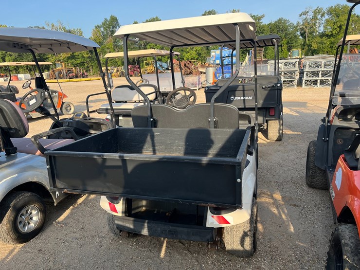 #39700-•-2017-ezgo-txt-golfcart-|-for-parts/repairs-image-3