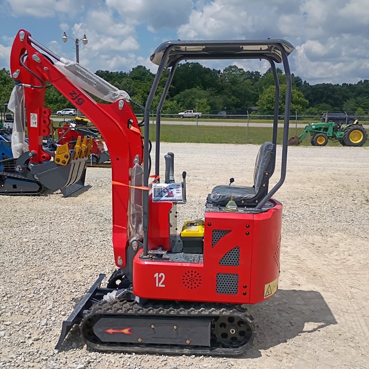 #L63-001 • 2026 ZJG 12 Mini Excavator [damaged]