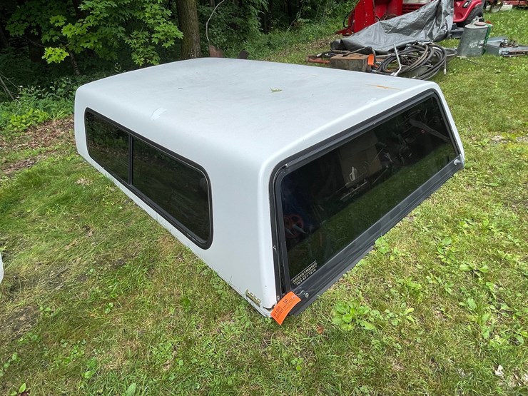 #6108-•-leer-truck-topper-image-1