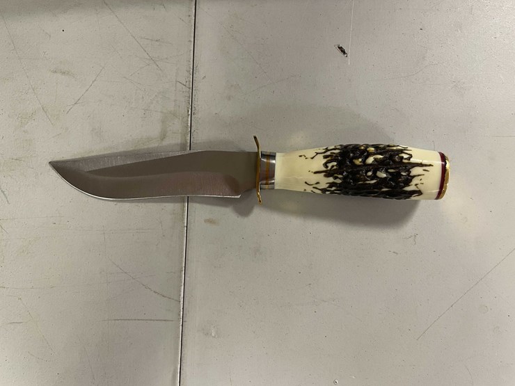 #10808-•-stag-handle-5.5"-polished-drop-pin-knife-image-2