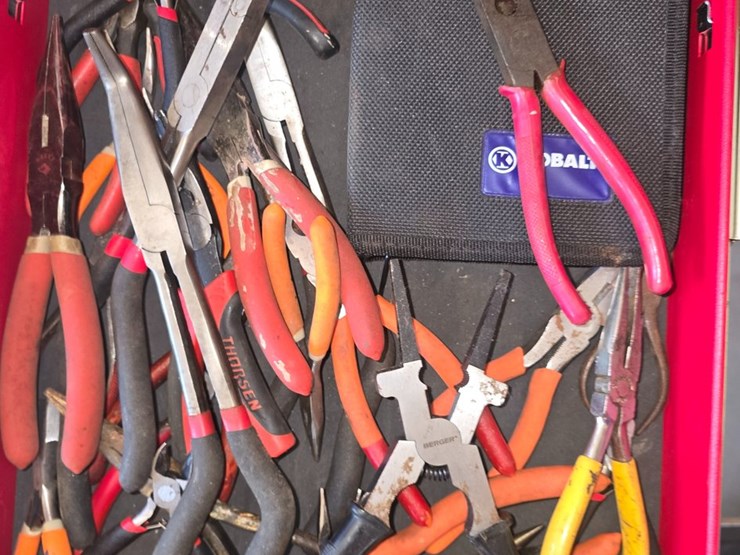 #439-•-13-drawer-tool-box-full-of-tools-image-9