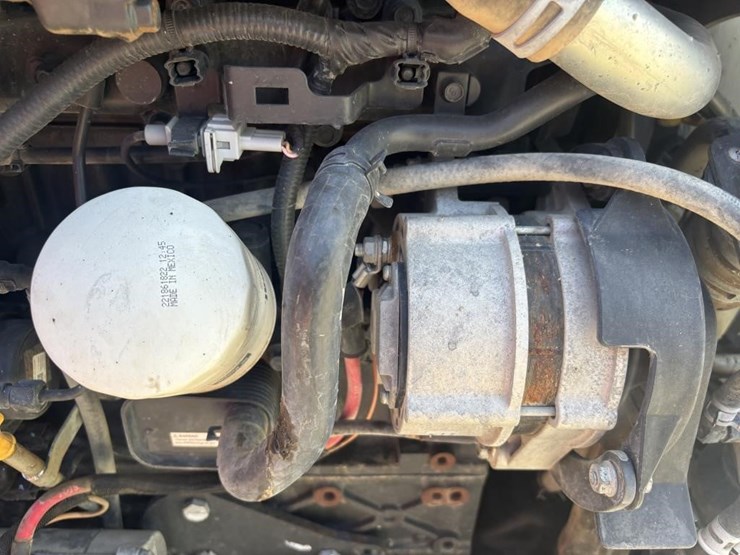 2019-bobcat-t770-image-42