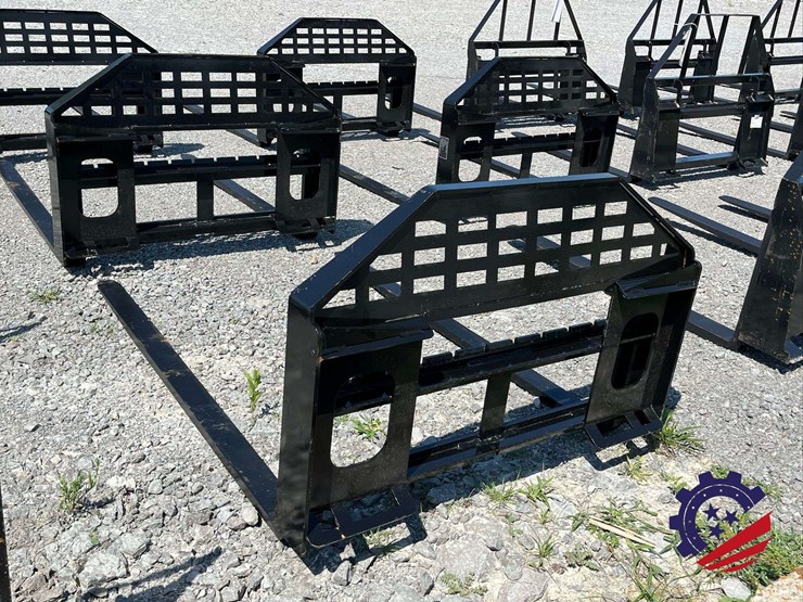 unused-2026-future-ft-dhc-skid-steer-forks---[skid-steer-attachments]-attachment-image-3