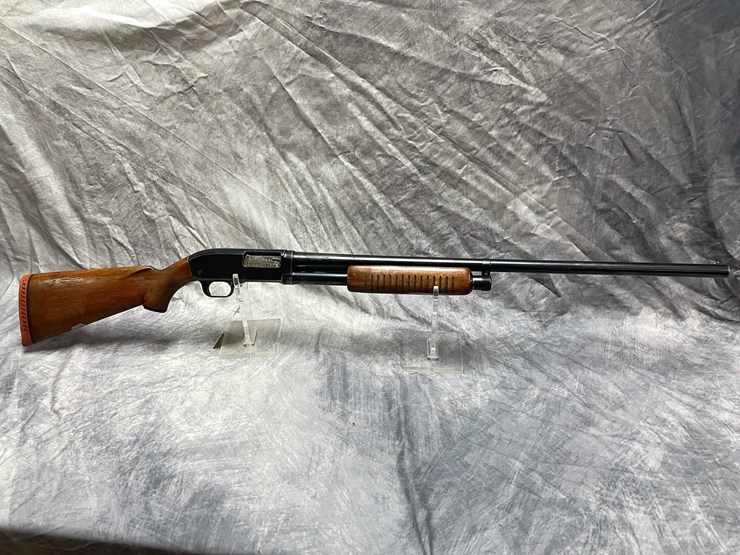 #10697-•-jc-higgins-model-20,-12-ga.-pump-action-shotgun,-sn:-n/a-image-1