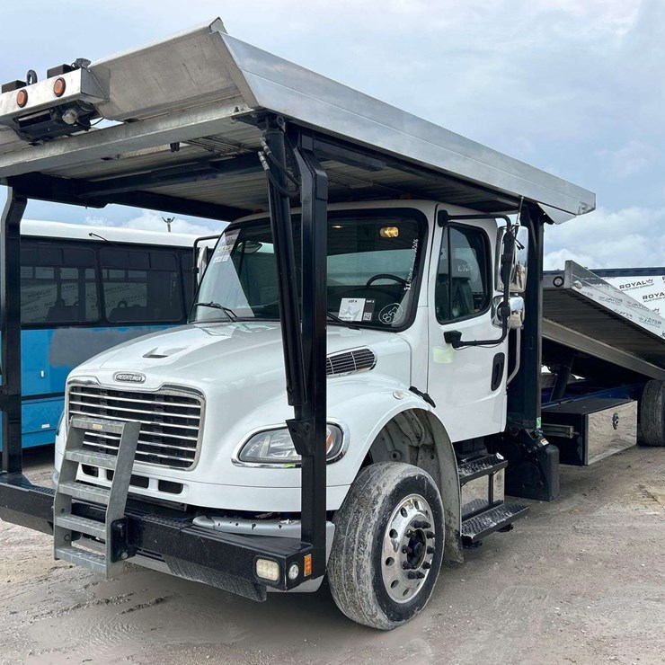 2020 FREIGHTLINER M2 106