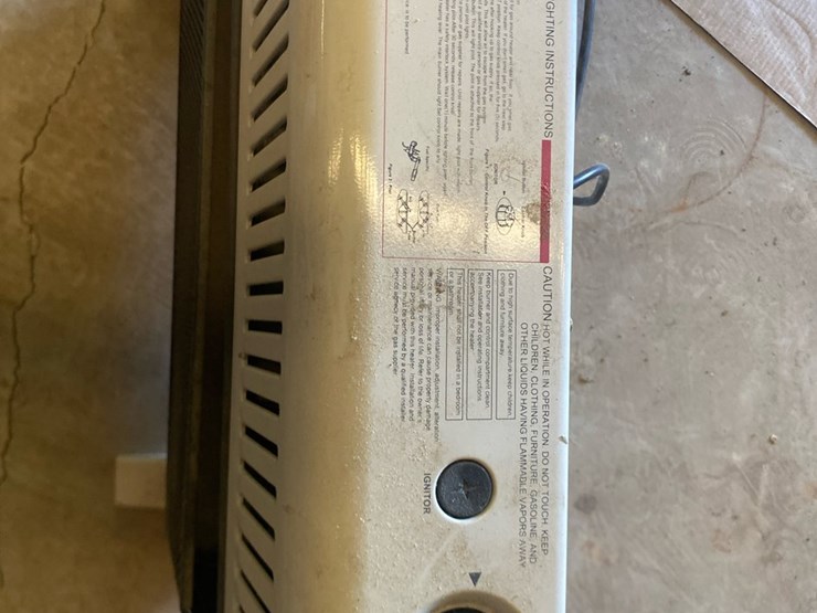 #161-•-space-heater-image-7