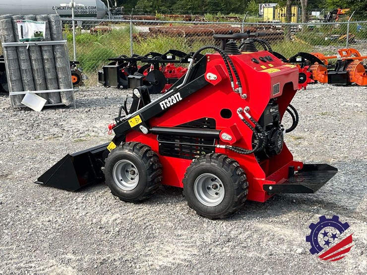 unused-2026-future-ft-323tz-skid-steer-loader-mini-skid-steer-image-2