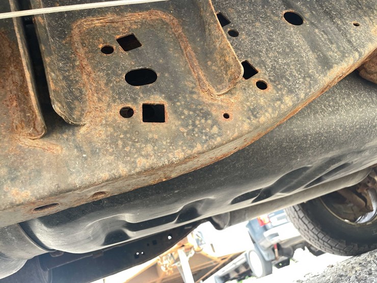 2014-ford-f150-xl-image-84