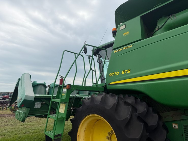 2011-john-deere-9770-sts-image-21