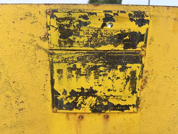 caterpillar-fifteen-image-26