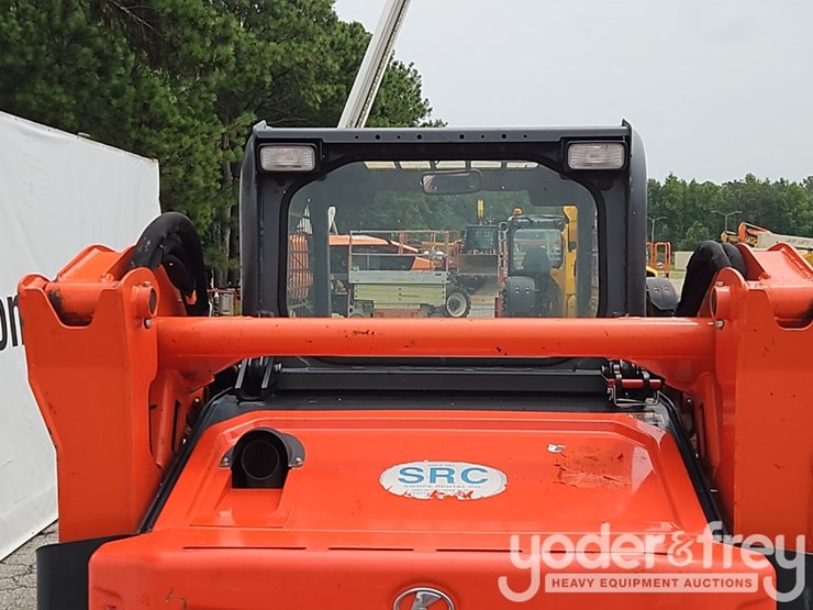 2024-kubota-svl65-2-image-17