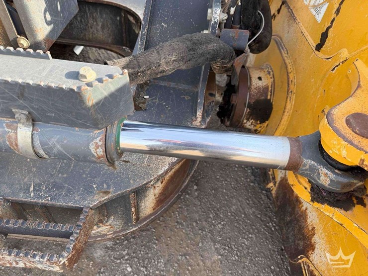 2020-deere-700k-xlt-image-32