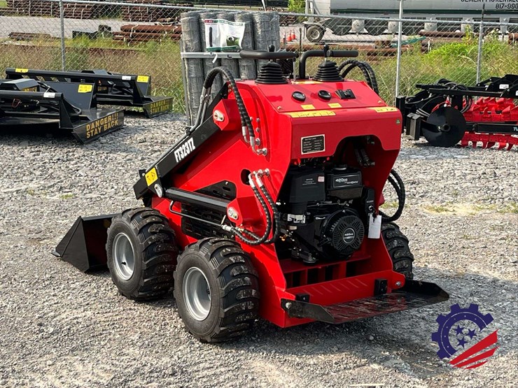 unused-2026-future-ft-323tz-skid-steer-loader-mini-skid-steer-image-13