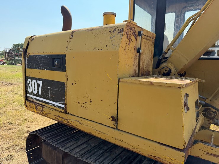 caterpillar-307-image-51