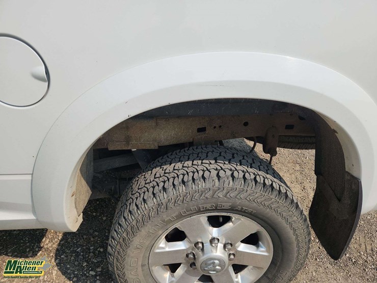 2014-dodge-2500-image-38
