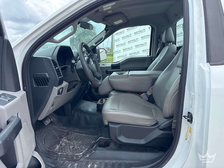 2015-ford-f150-image-13