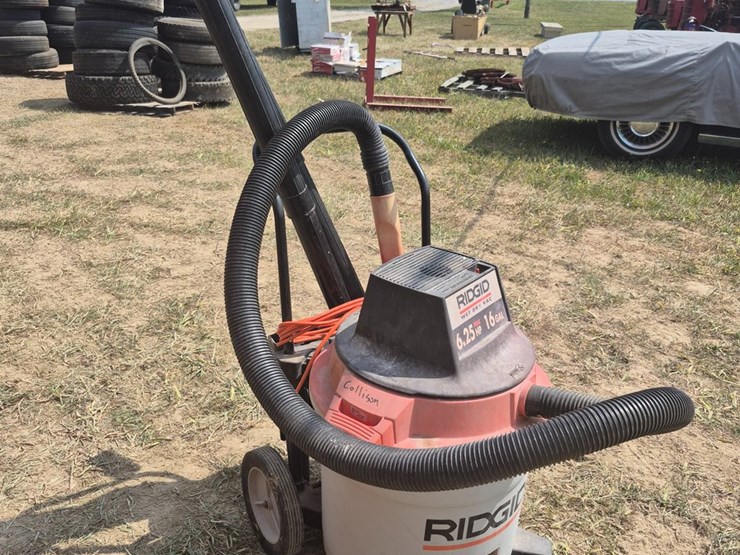 #141-•-rigid-wet-dry-vacuum-image-3