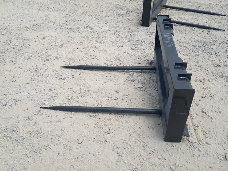 #l64-051-•-jct-bale-spear-skid-steer-attachment-image-2