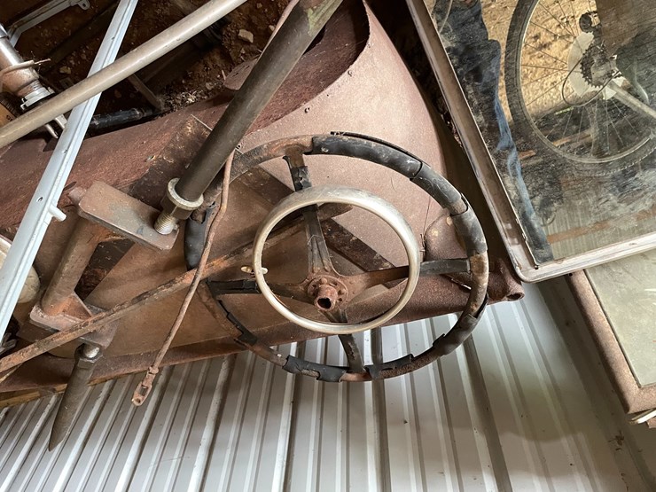 #1246-•-pile-of-classic-car-parts-image-19
