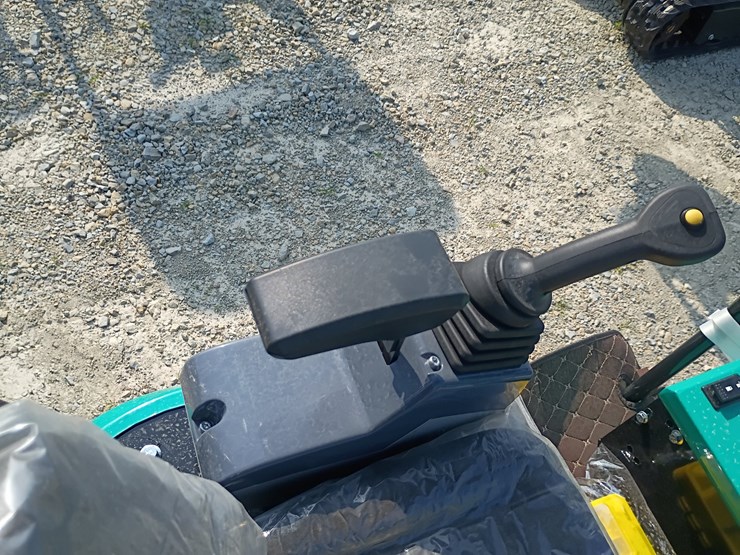 #l62-010-•-2026-cfg-kt13r-mini-excavator-image-14