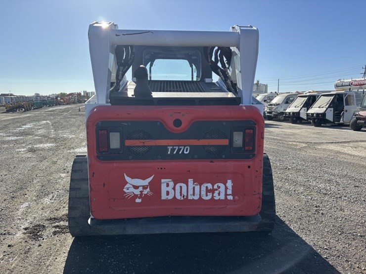 2019-bobcat-t770-image-8
