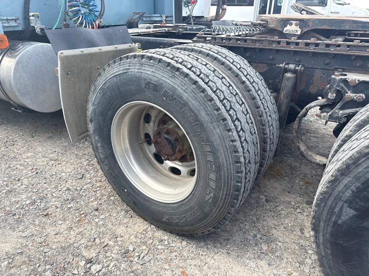 2007-kenworth-t600-image-7
