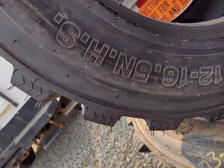 (4)-12-16.5-tires-(qea-2320)-image-2