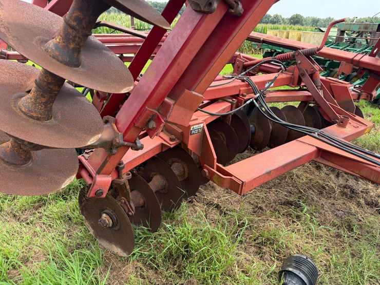 case-ih-3950-image-55