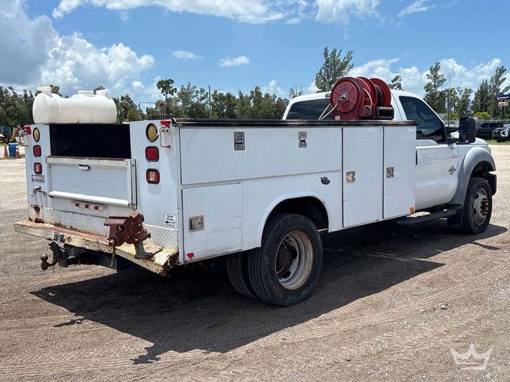 2011-ford-f450-image-3