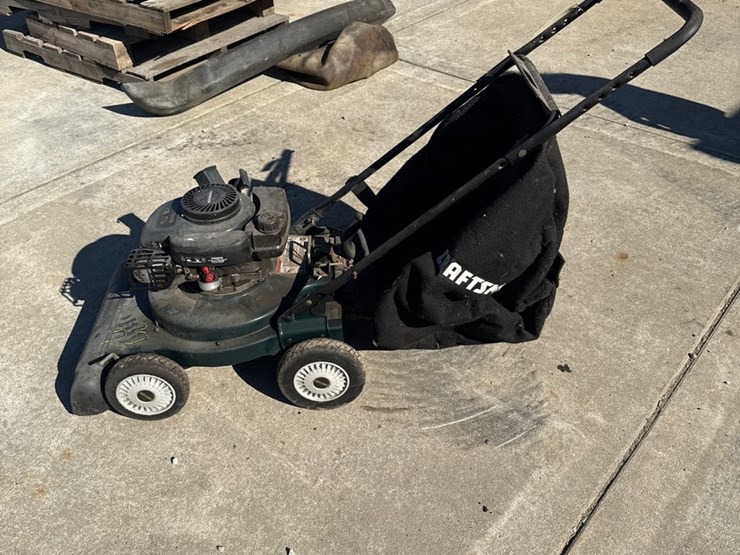 #53-•-craftsman-lawn-vacuum-image-5