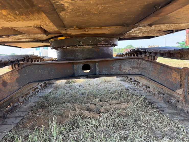 caterpillar-307-image-25