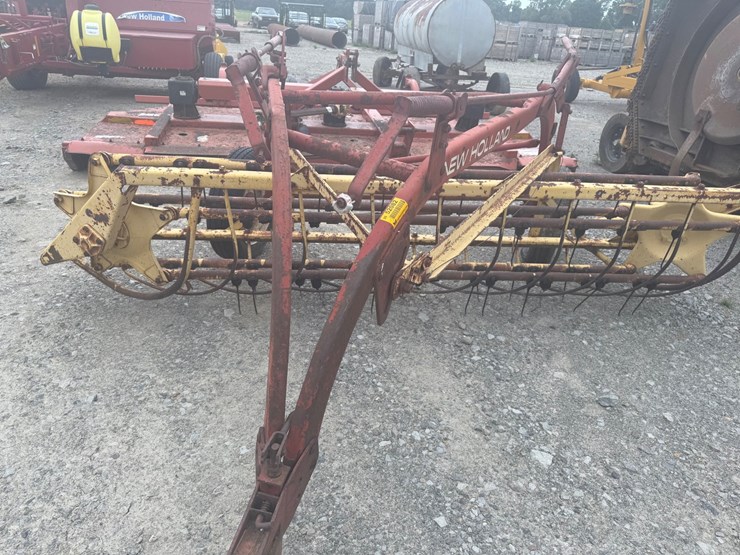 new-holland-256-image-22