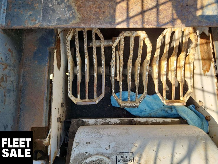 bobcat-825-image-20