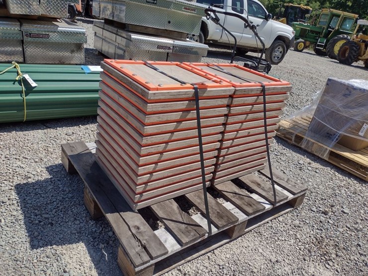 outrigger-pads-(qea-4726)-image-1