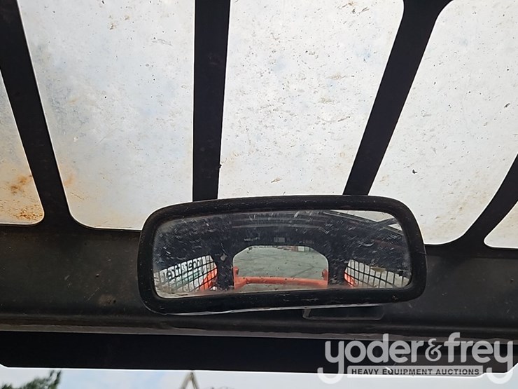 2024-kubota-svl65-2-image-34